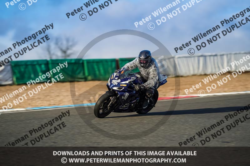 enduro digital images;event digital images;eventdigitalimages;mallory park;mallory park photographs;mallory park trackday;mallory park trackday photographs;no limits trackdays;peter wileman photography;racing digital images;trackday digital images;trackday photos